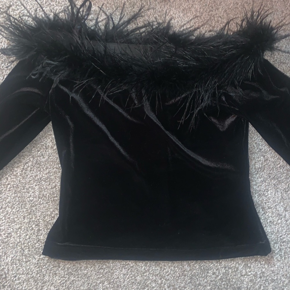 Cachet Black Top with Feather Detail vintage